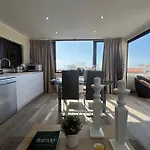 New Luxury Penthouse Mencey 圣克鲁斯-德特内里费